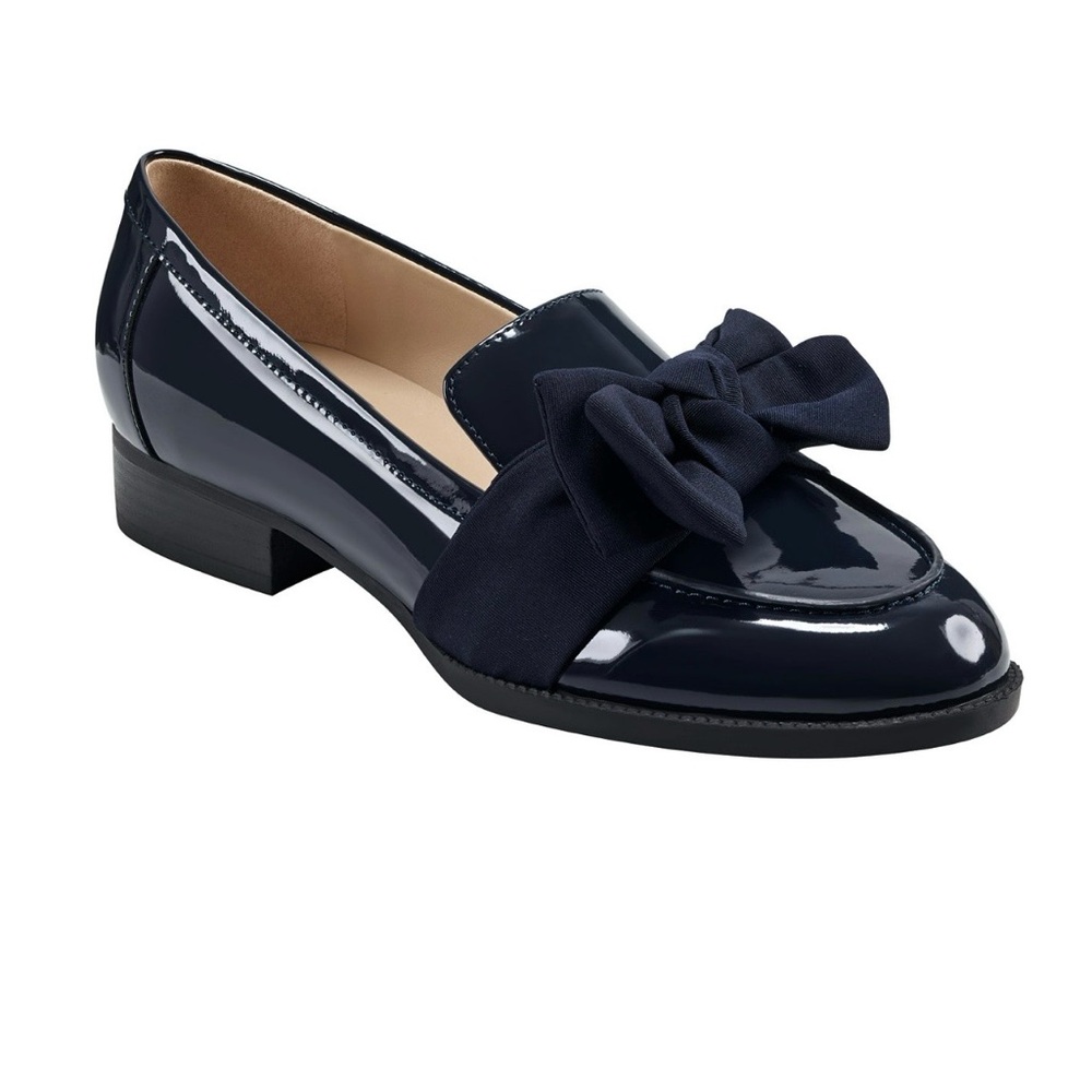 Bandolino Navy blue patent leather loafers with bow